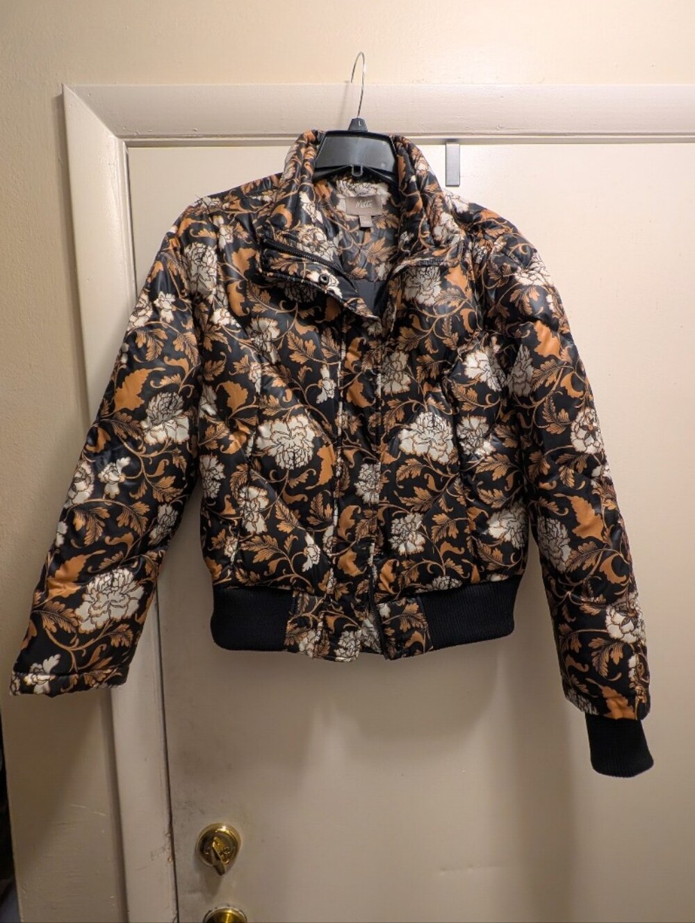 Motto Fall Floral Quilted Bomber Jacket